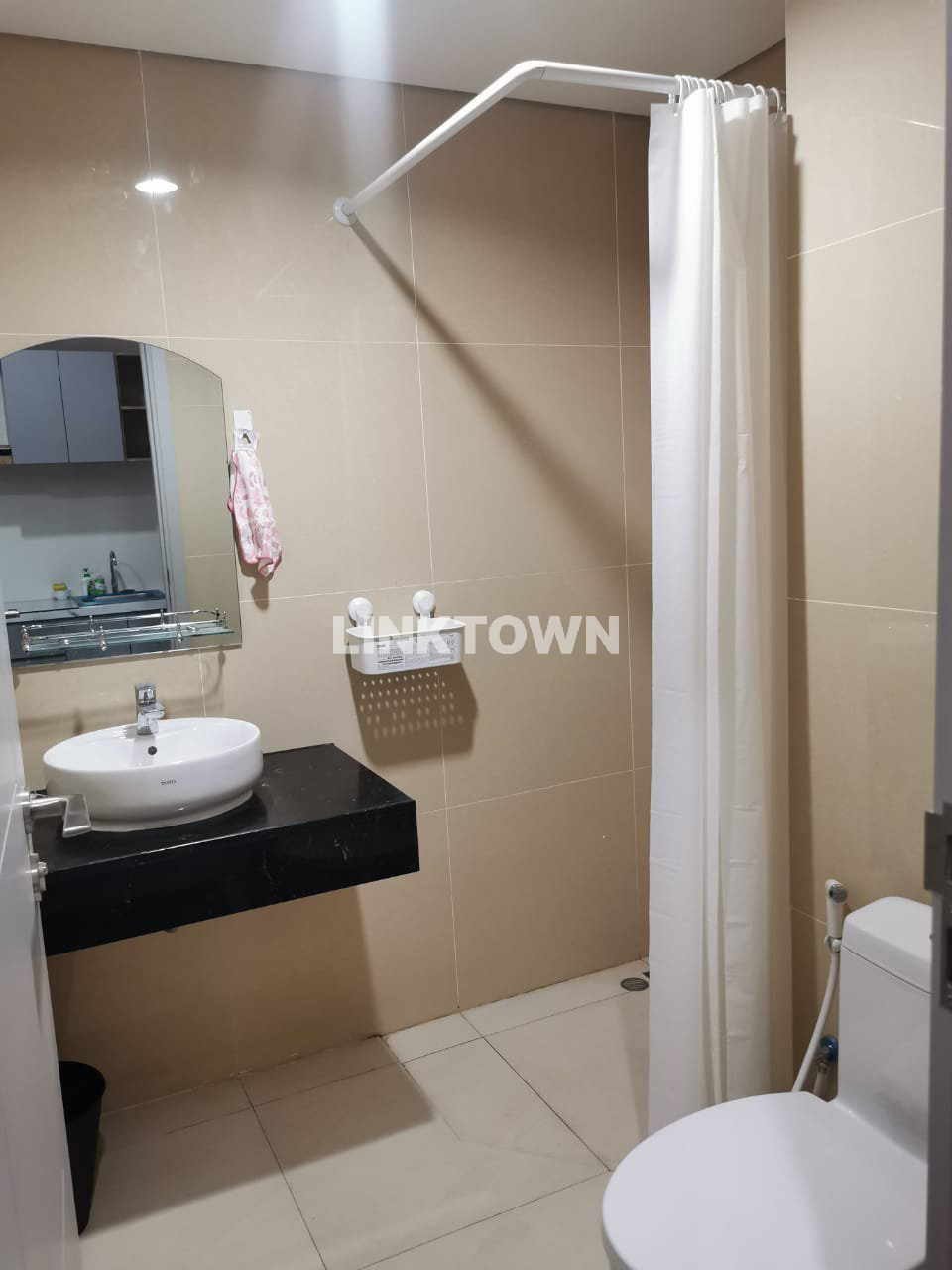 Full Furnish dan Langsung Akses Garden Apartemen 1 Br di Grand Sungkono Lagoon