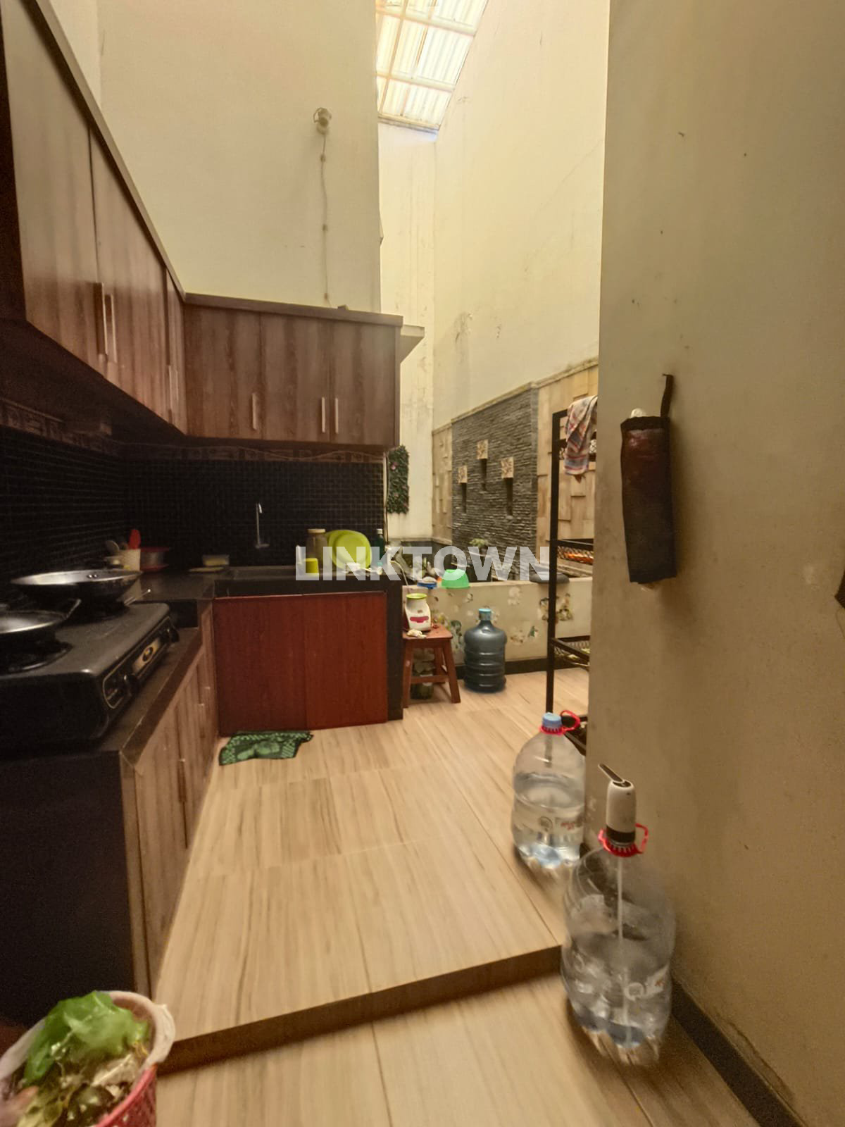 Hunian Modern 2 Lantai di Kawasan Perum Gunungsari Indah Surabaya