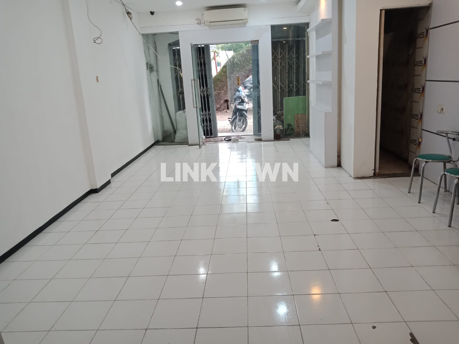 Dijual Nego Ruko Siap Pakai Lokasi Sangat Strategi di Ahmad Yani Malang