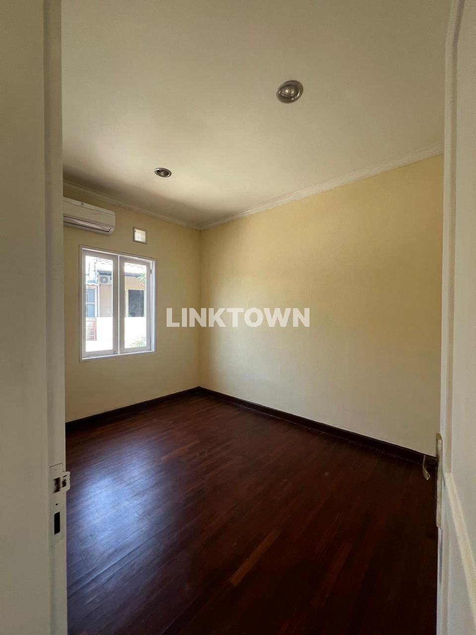 Dijual Rumah Puspita Loka KOMPLEK MEWAH, BSD 1000% TERMURAH