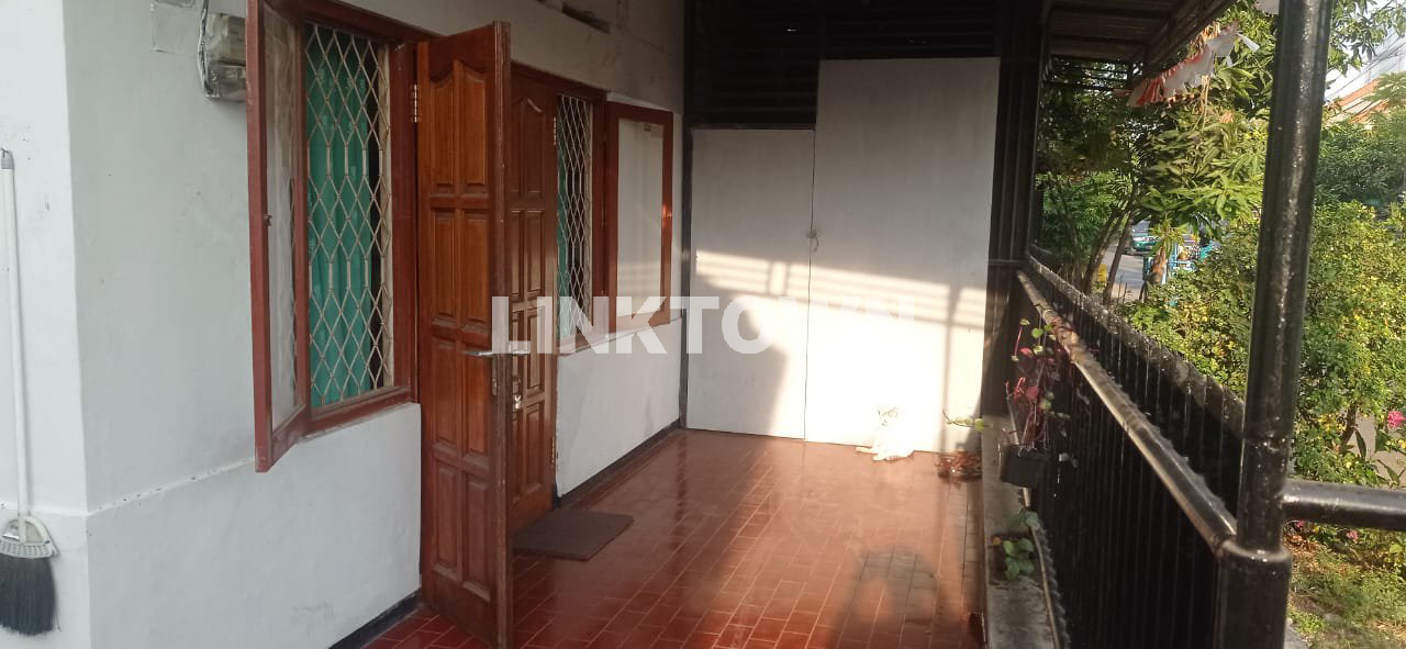 Nego Termurah Rumah Strategis di Srikana Surabaya Dekat Unair dan Rsud Dr Soetomo