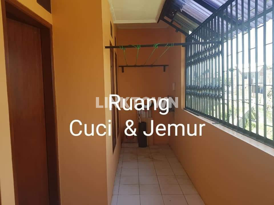 Jual Cepat Rumah Modern Minimalis di Bumi Adipura Bandung