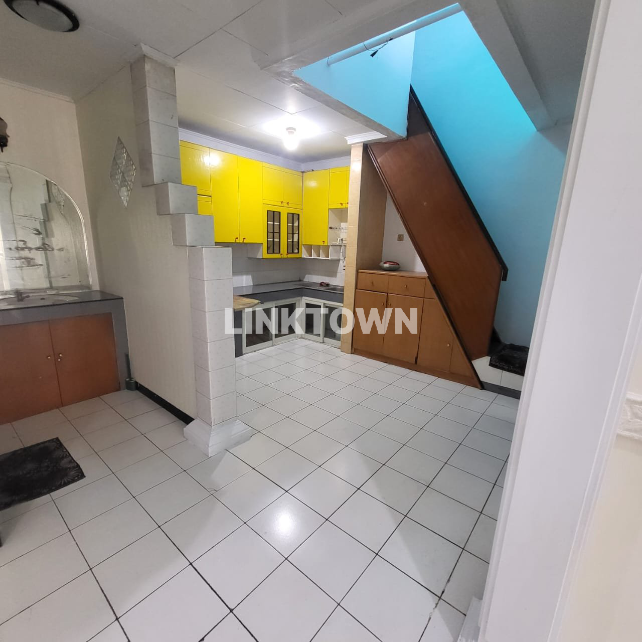 Jual Cepat Rumah Modern Luas 96m² di Citra Garden 5 Jakarta Barat