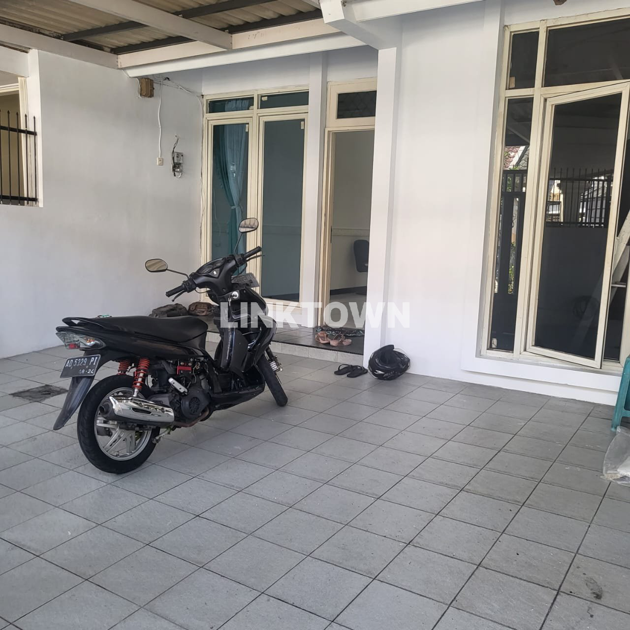 Jual Cepat Rumah Modern Luas 96m² di Citra Garden 5 Jakarta Barat
