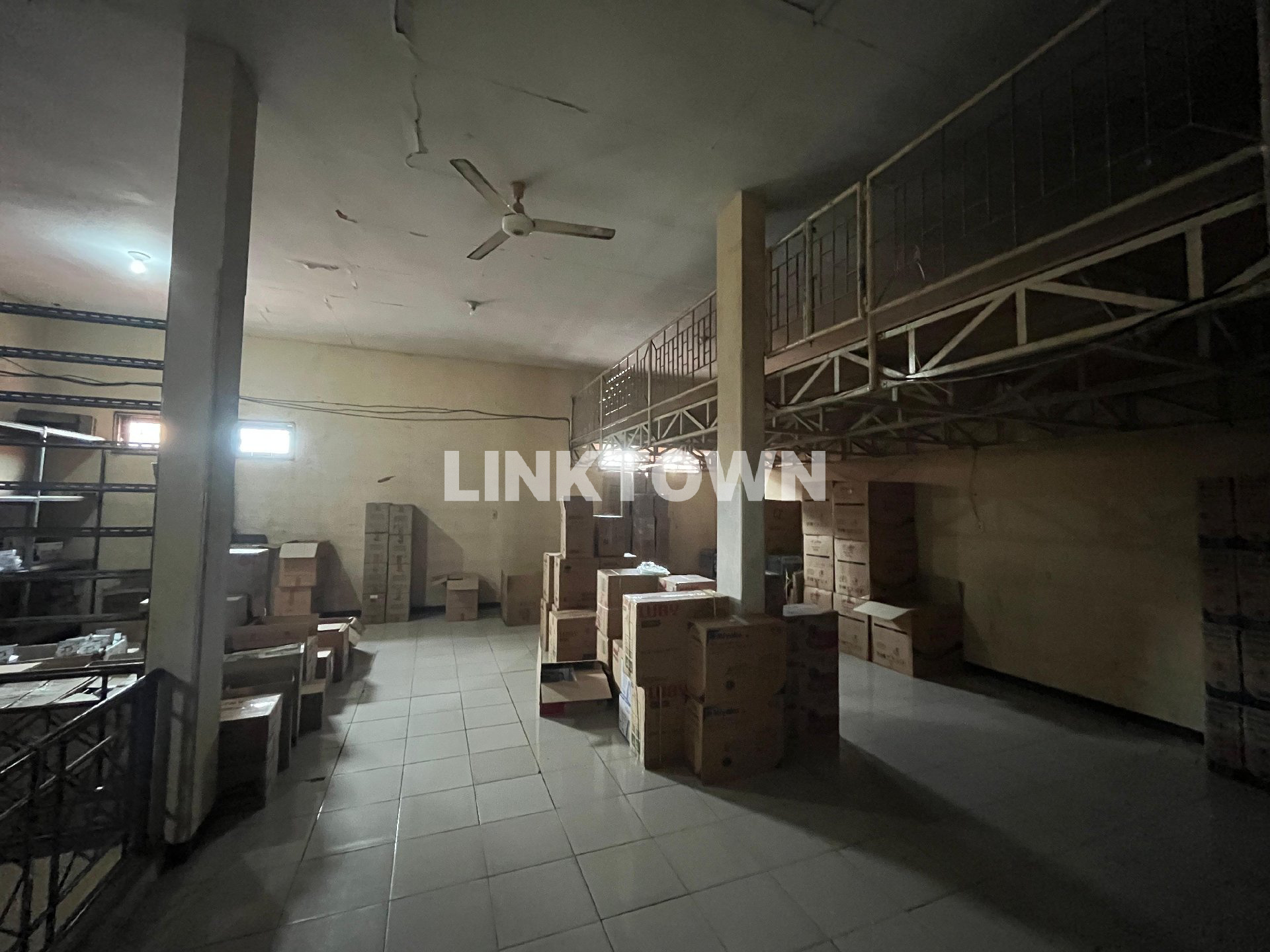 Dijual Cocok untuk Gudang atau Home Industri di Lebak Timur Indah