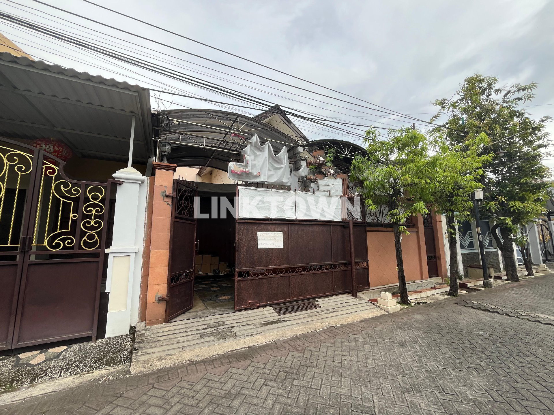 Dijual Cocok untuk Gudang atau Home Industri di Lebak Timur Indah