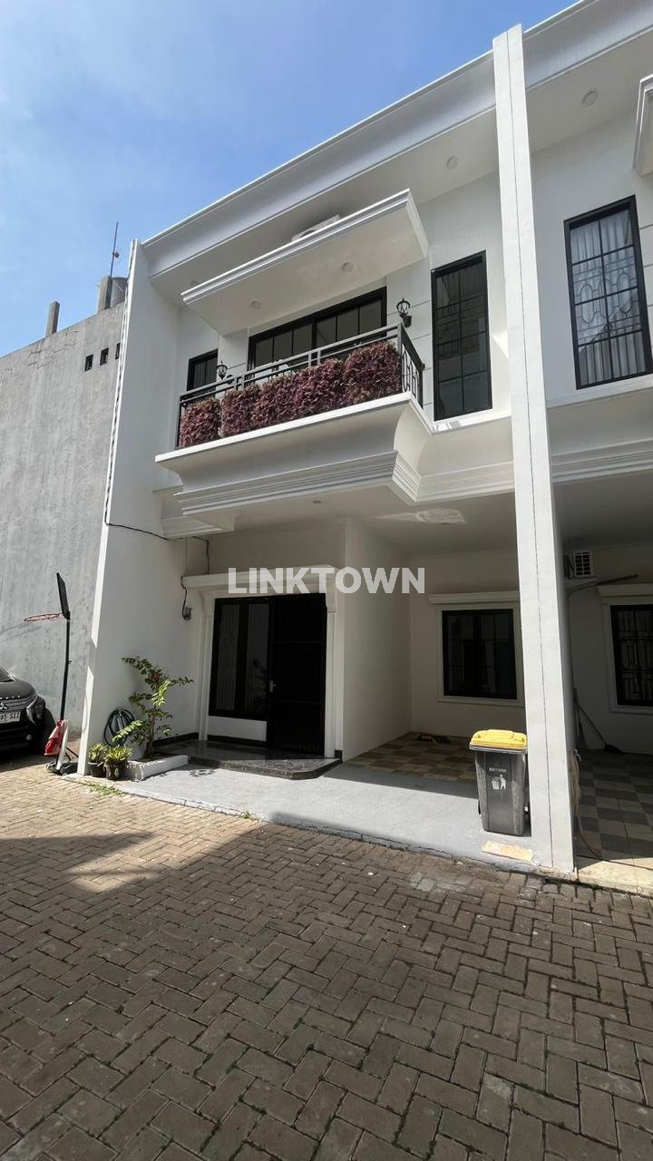 Dijual Rumah 2 Lantai di JAKARTA SELATAN