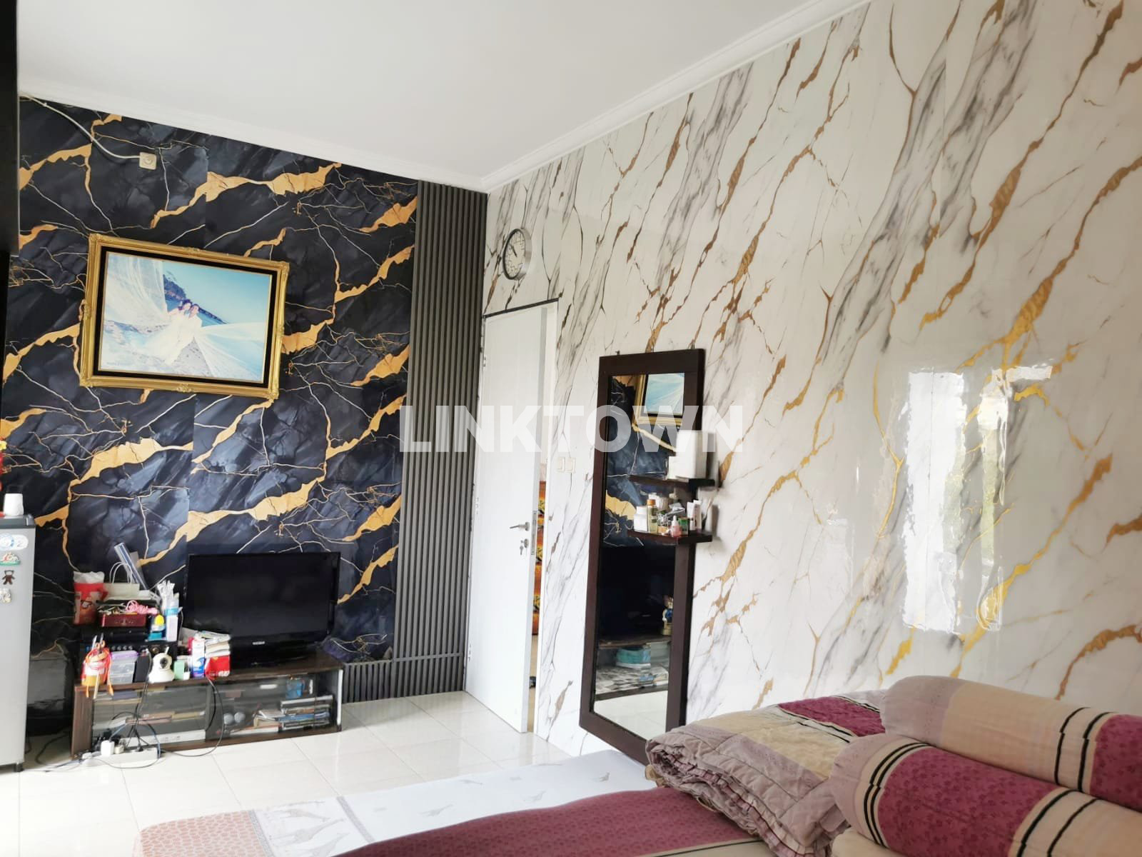 Nego Hunian Bergaya Modern Semifurnished di Palma Grandia Surabaya