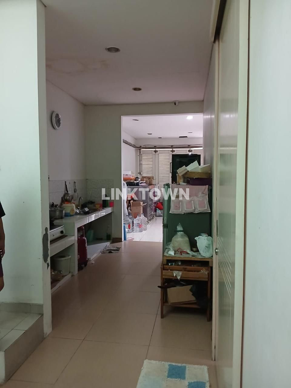 Nego Hunian Bergaya Modern Semifurnished di Palma Grandia Surabaya