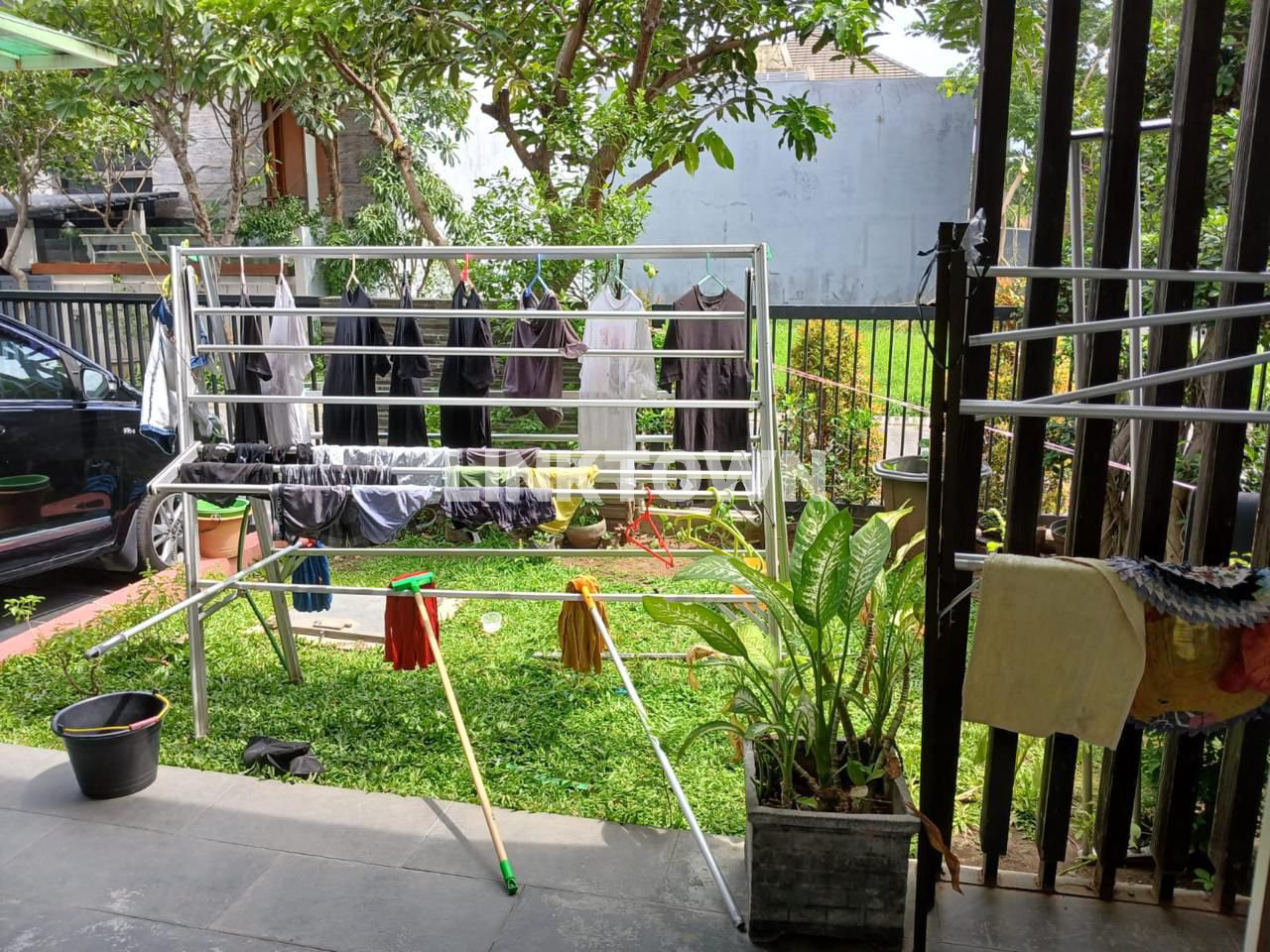 Semifurnished Siap Huni Nego Rumah Kawasan Citraland di Stamford Place