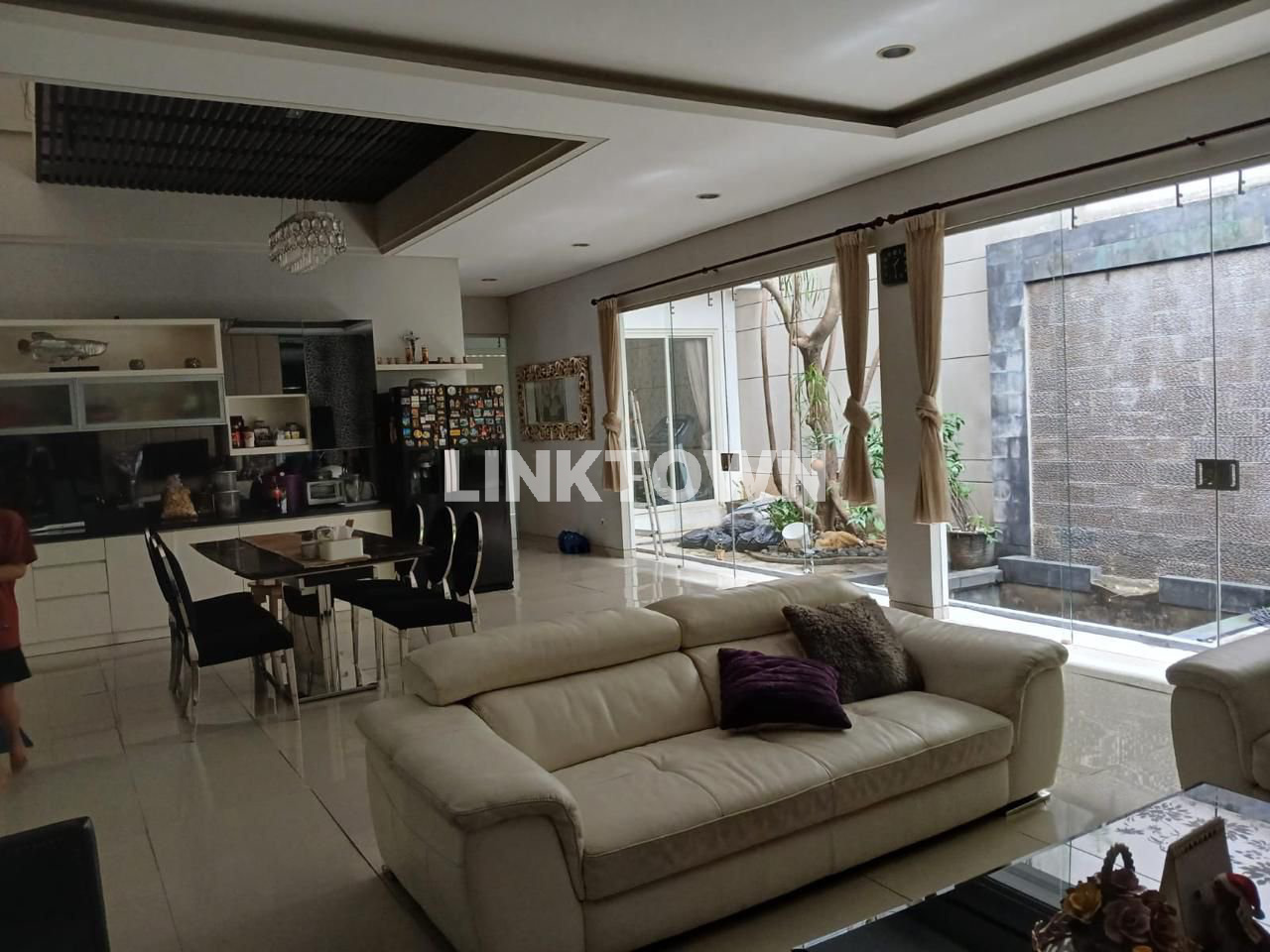 Semifurnished Siap Huni Nego Rumah Kawasan Citraland di Stamford Place
