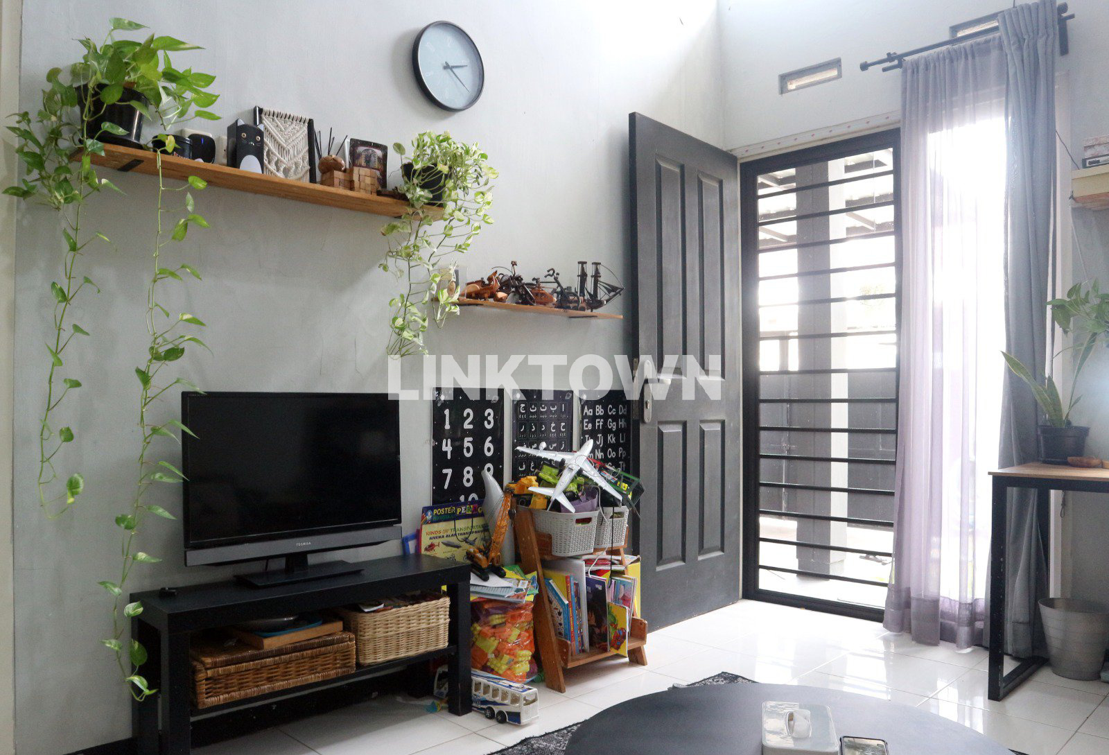 Semifurnished Rumah Siap Huni di Permata Kwangsang Residence Sidoarjo