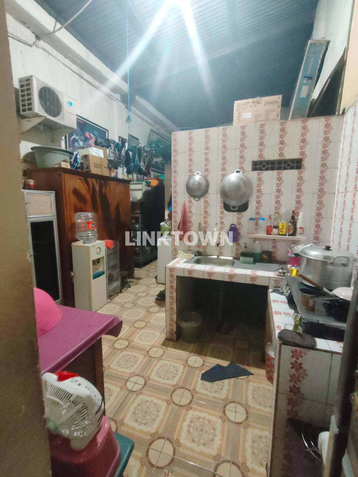 Dijual Rumah Cocok untuk Usaha Lokasi Strategis di Manyar Kertoarjo