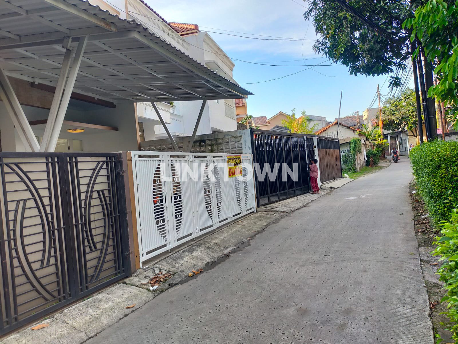 DIJUAL CEPAT Rumah 2 Lantai Siap Huni JAKARTA SELATAN