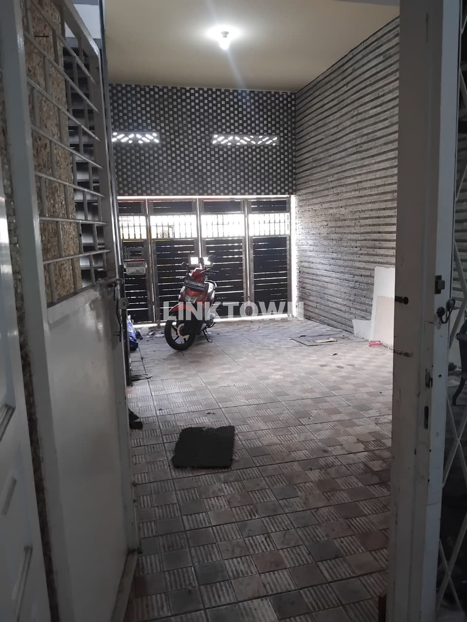 Dijual Rumah 1 Lantai di Petemon Sidomulyo Surabaya