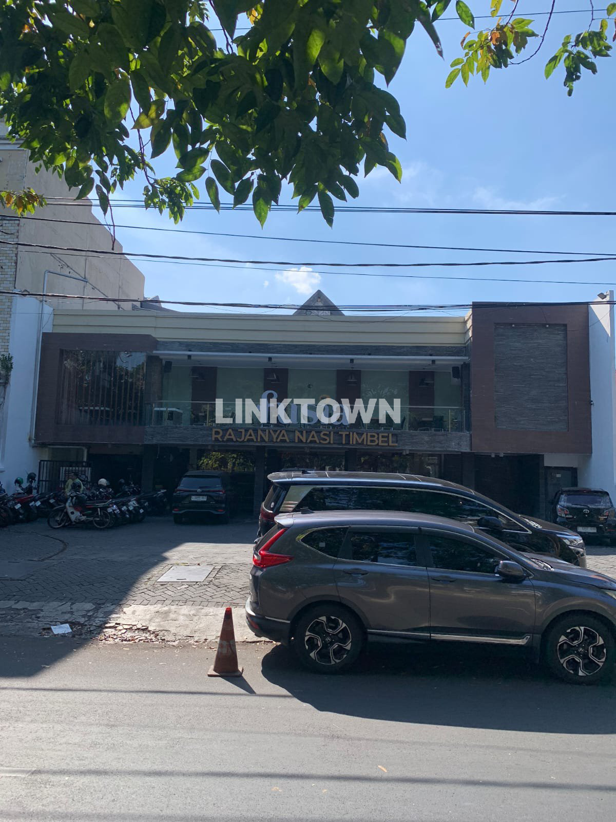 Dijual Jarang Ada Resto Ramai Siap Pakai di Dr Sutomo Surabaya