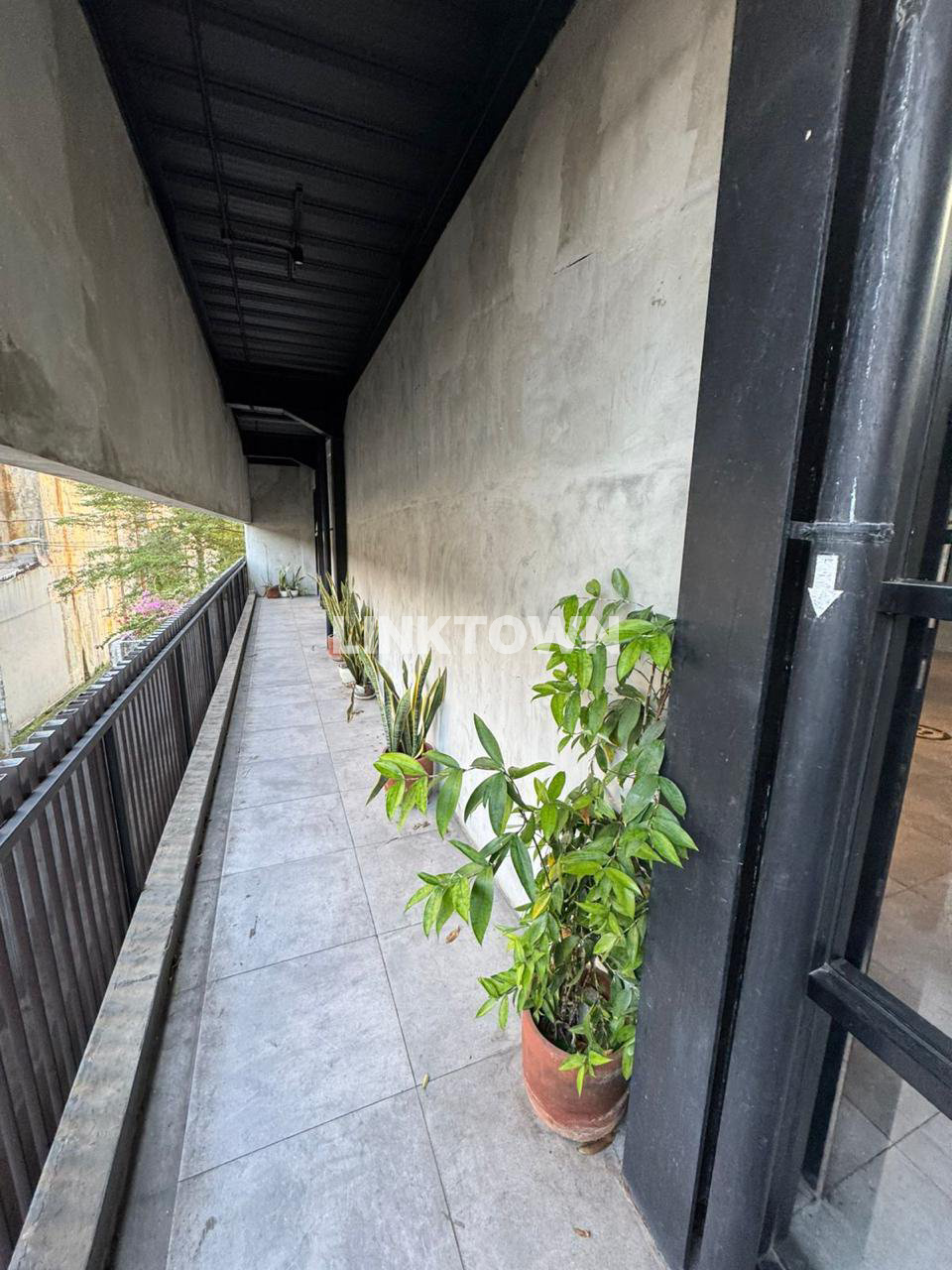 Ex Resto Siap Pakai Dijual Nego dan Disewakan Lokasi Hr Muhammad Surabaya