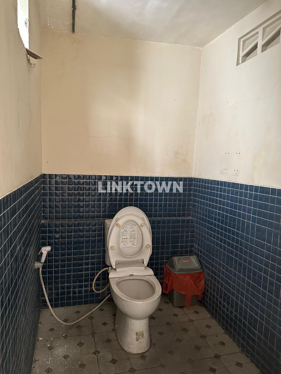 Jarang Ada Dijual Kafe Konsep Kolonial di Blauran Pusat Kota Surabaya
