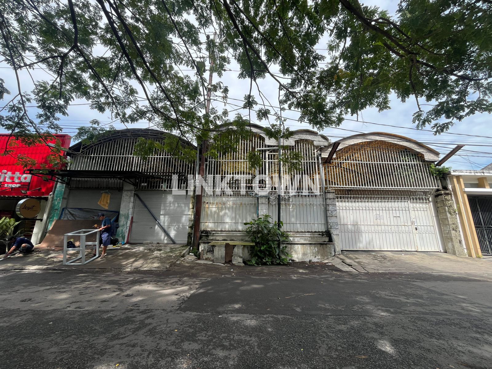 Dijual Nego dan Disewakan Rumah Strategis di Jalan Nias Surabaya
