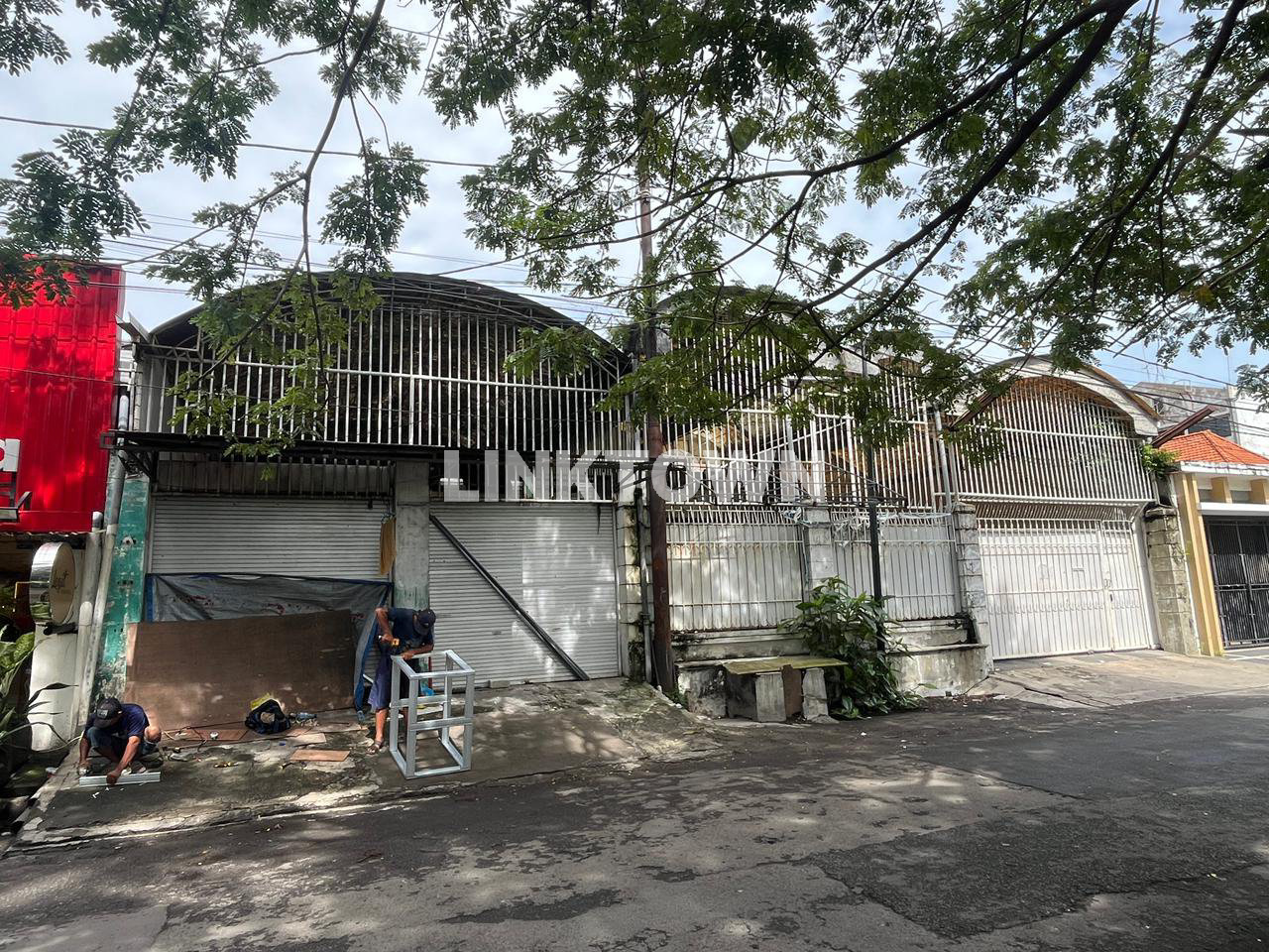 Dijual Nego dan Disewakan Rumah Strategis di Jalan Nias Surabaya