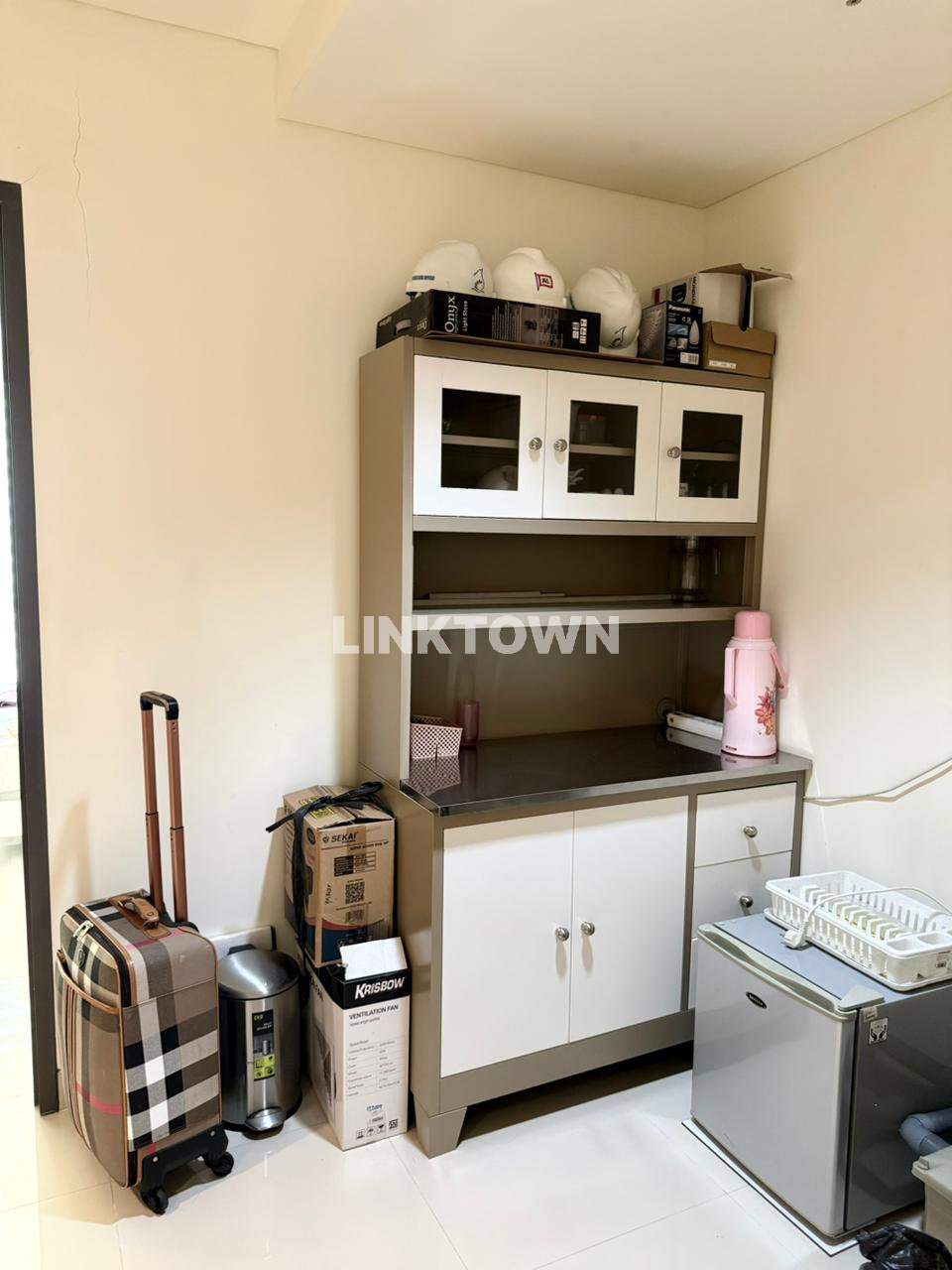 Disewakan Apartemen Praxis Full Furnished Tengah Kota Surabaya