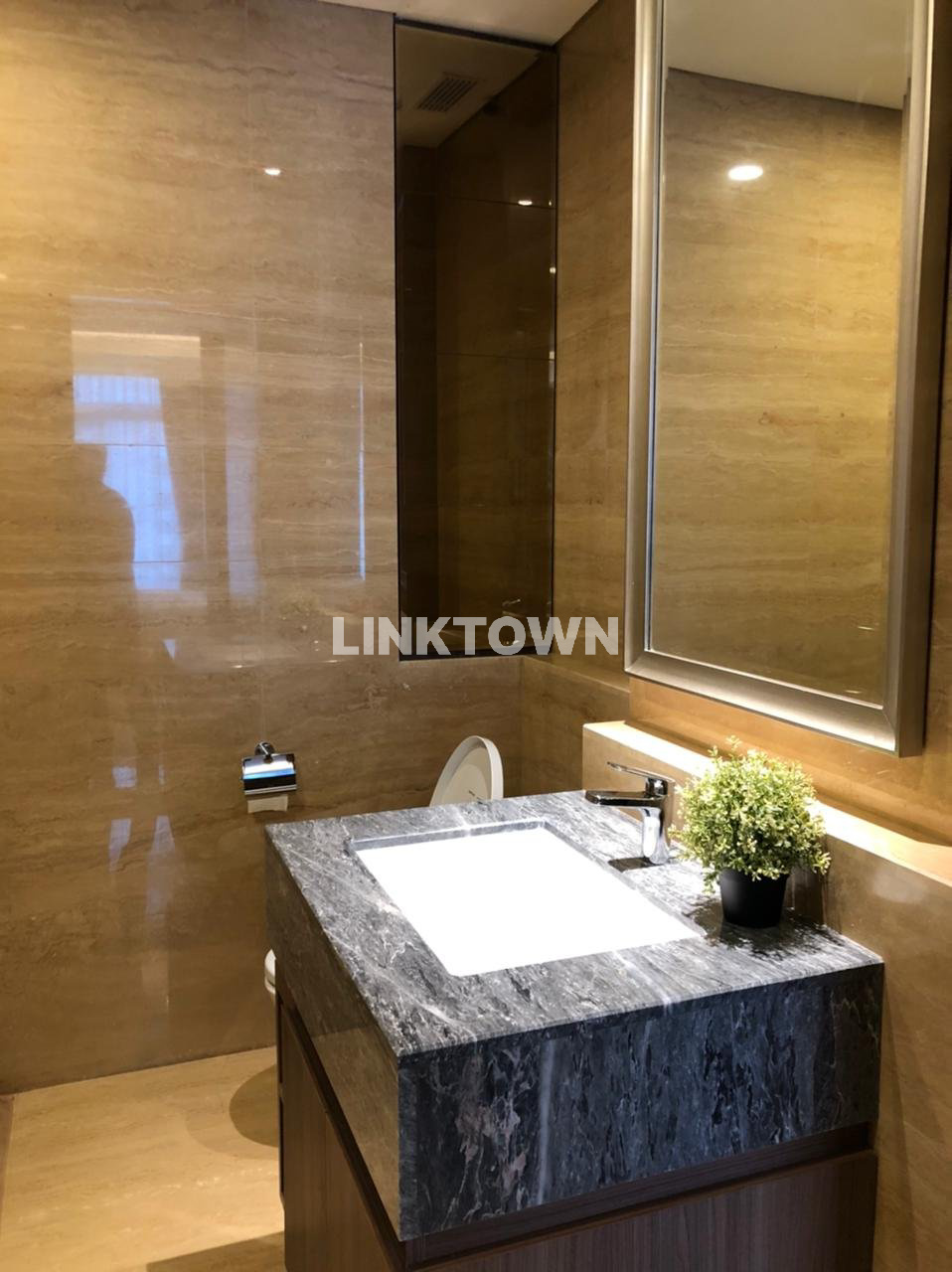 Disewakan Apartement South Hills Jakarta Selatan