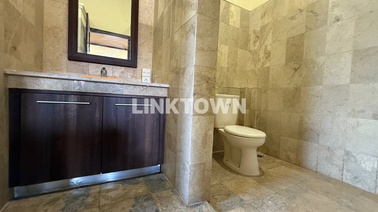 Villa for sale in Melasti Full renovation end of 2025