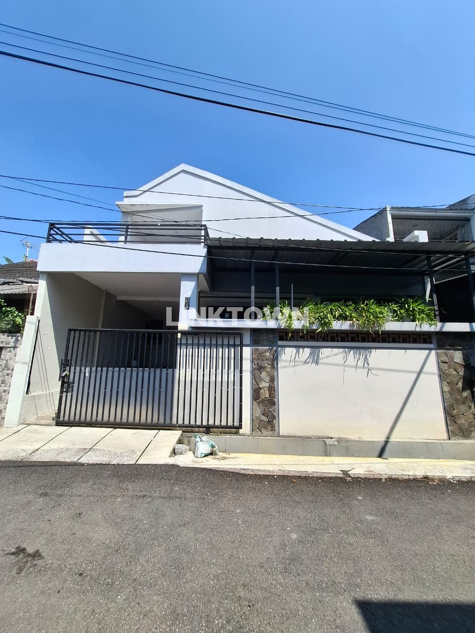 Dijual Rumah 2 Lantai di Cluster Pelni Dijual Rumah 2 Lantai di Cluster Pelni