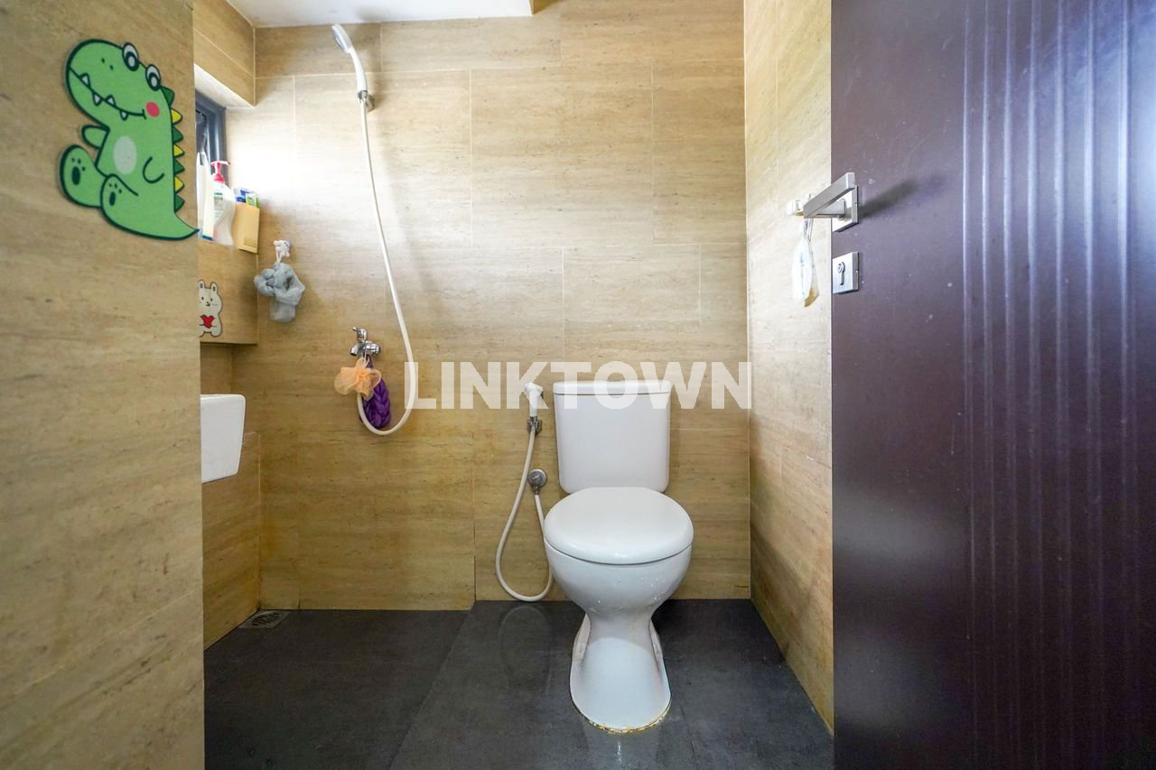 DIJUAL APARTEMEN STUDIO PACIFIC GARDEN ALAM SUTERA - VIEW POOL & MALL