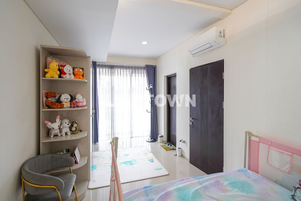 Dijual Rumah 2 Lantai Cluster The First Stone