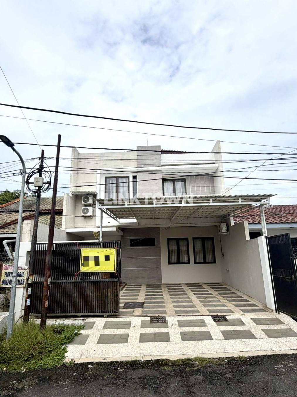 RUMAH MODERN MINIMALIS TENGAH KOTA SURABAYA BARAT RUMAH MODERN MINIMALIS TENGAH KOTA SURABAYA BARAT