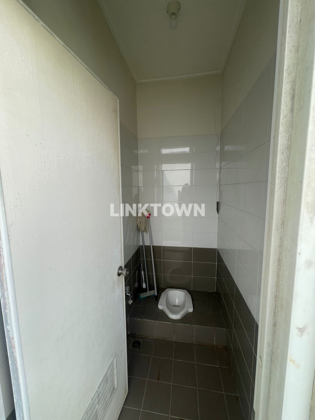 Disewakan Rumah 2 Lantai Cluster Adara Harapan Indah