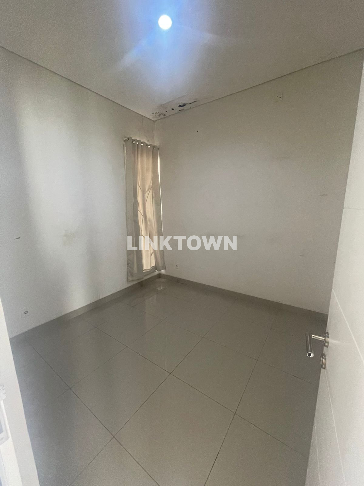 Disewakan Rumah 2 Lantai Cluster Adara Harapan Indah
