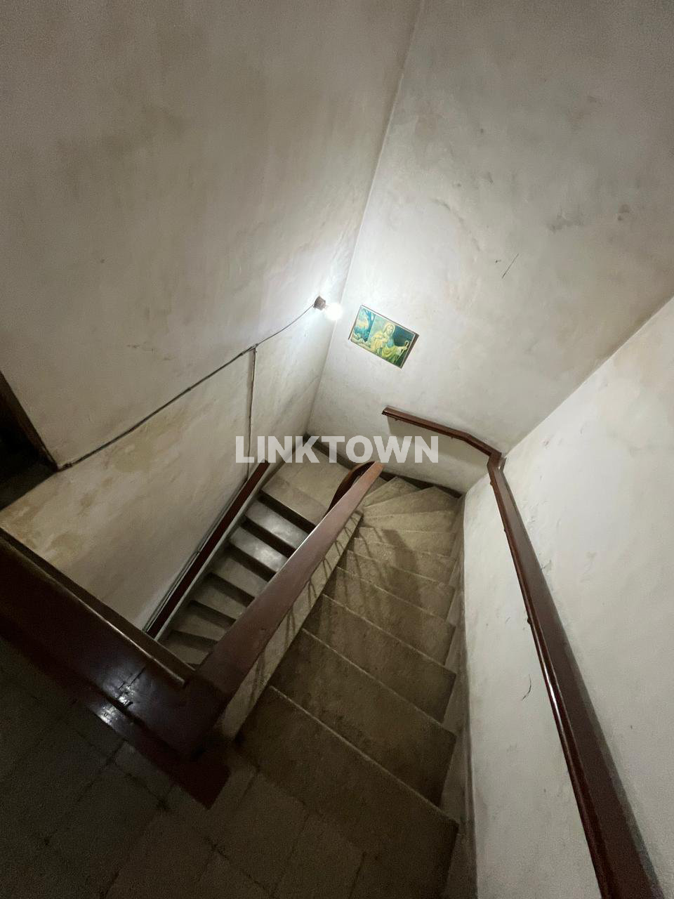 Rumah Sangat Strategis di Kawasan Comal Surabaya