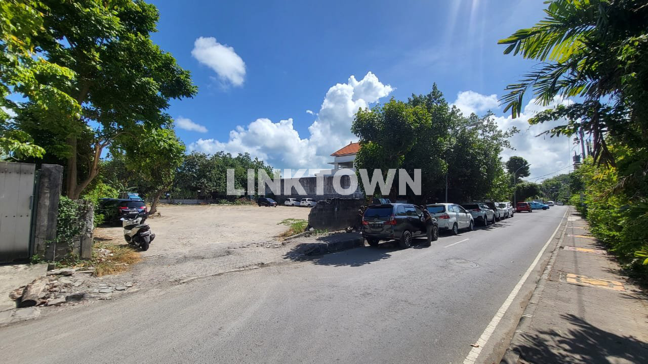 Beachfront Land in Pantai Jerman Kuta with Sunset View For Sale