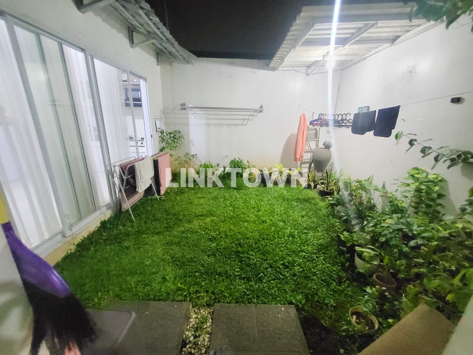 Dijual Rumah di Cluster Aralia Harapan Indah