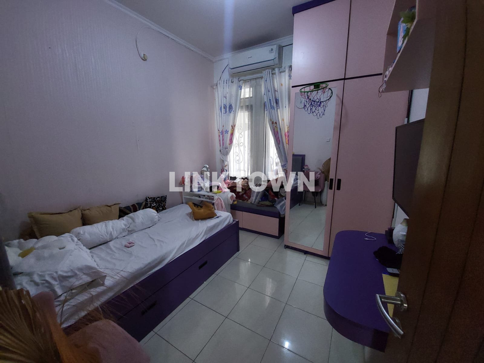 Dijual Rumah di Cluster Aralia Harapan Indah