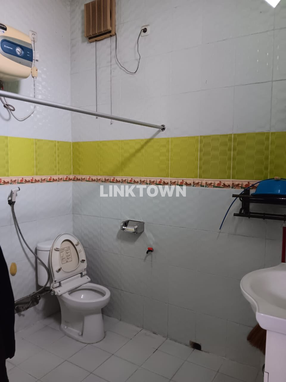 Dijual Rumah 1,5 Lantai di Jalan Pademangan