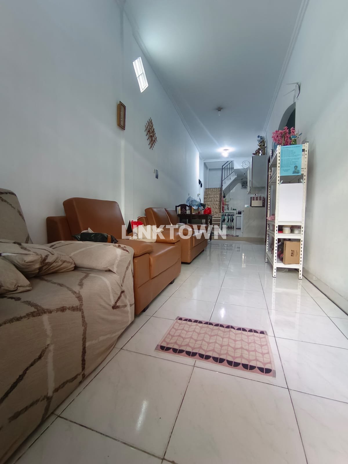 Dijual Rumah 1,5 Lantai di Jalan Pademangan