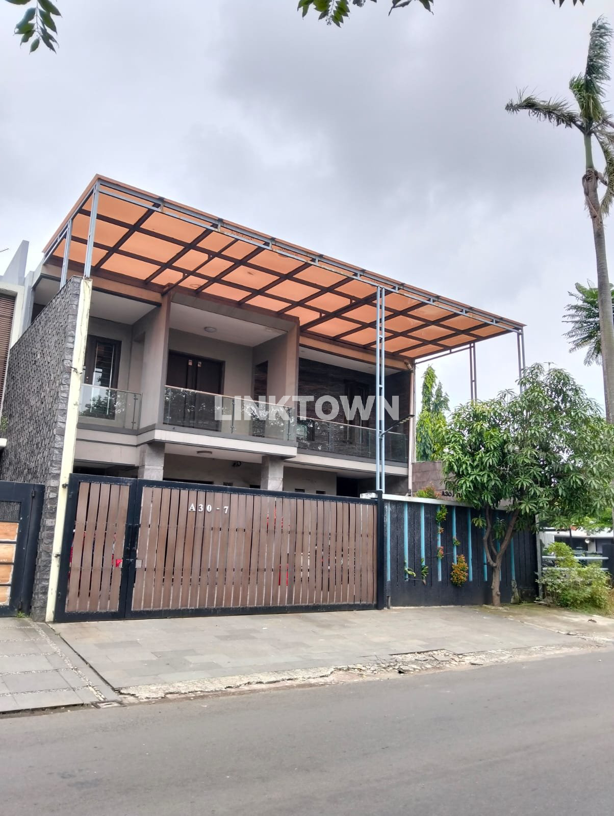 Dijual Rumah di Banjarwijaya Berada di Boulevard Dijual Rumah di Banjarwijaya Berada di Boulevard