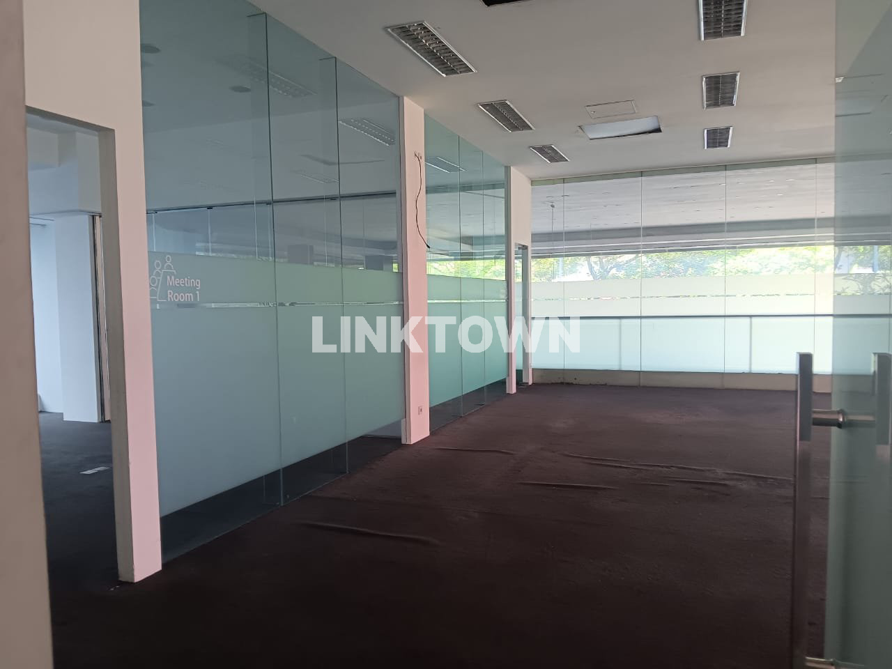 Disewakan Tanah Serta Bangunan 2 Lantai di Jakarta Selatan