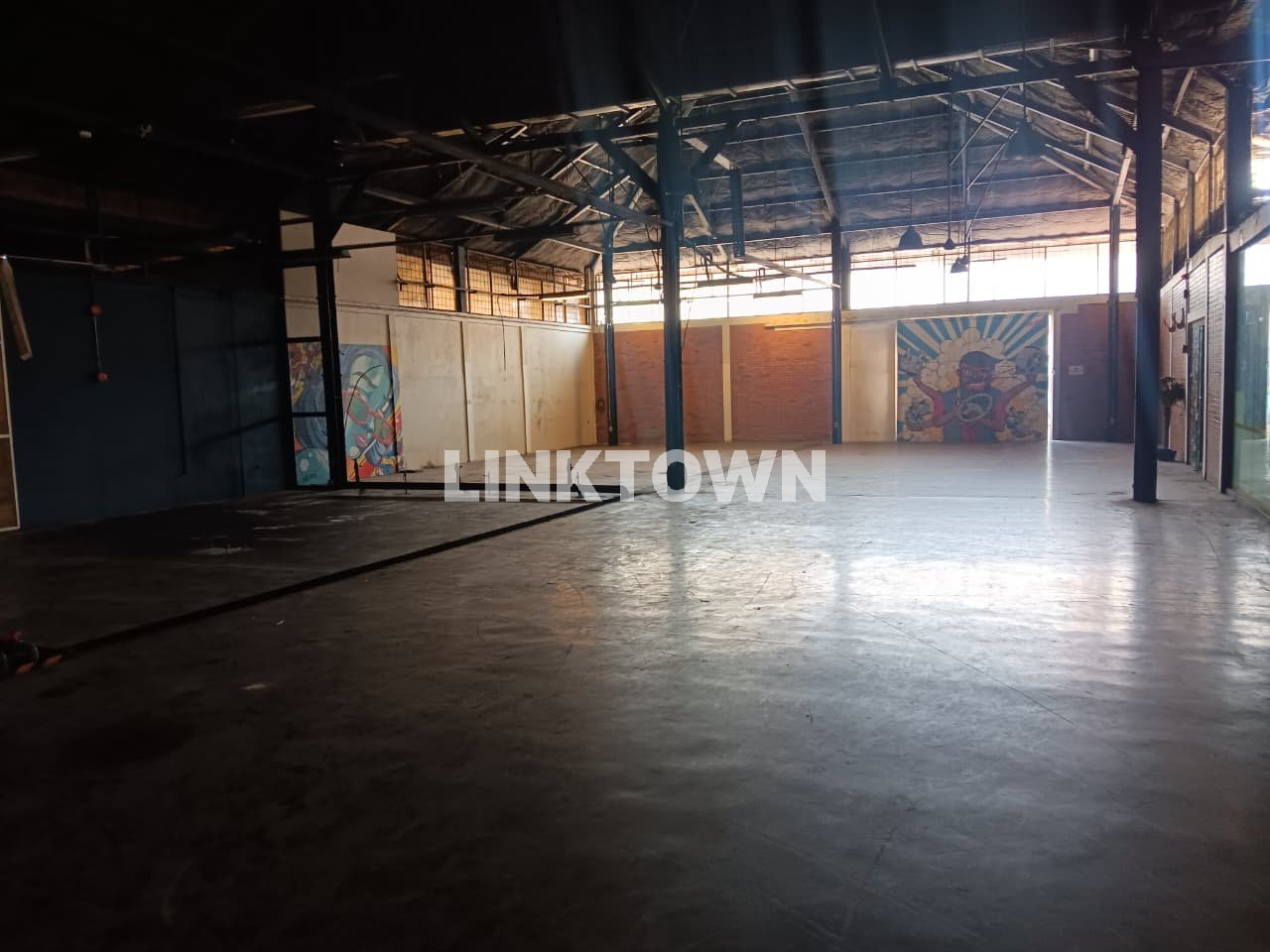 Disewakan Tanah Serta Bangunan 2 Lantai di Jakarta Selatan