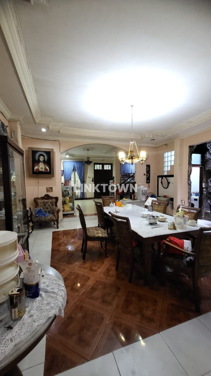 Dijual Rumah 2 Lantai di Kota Bekasi