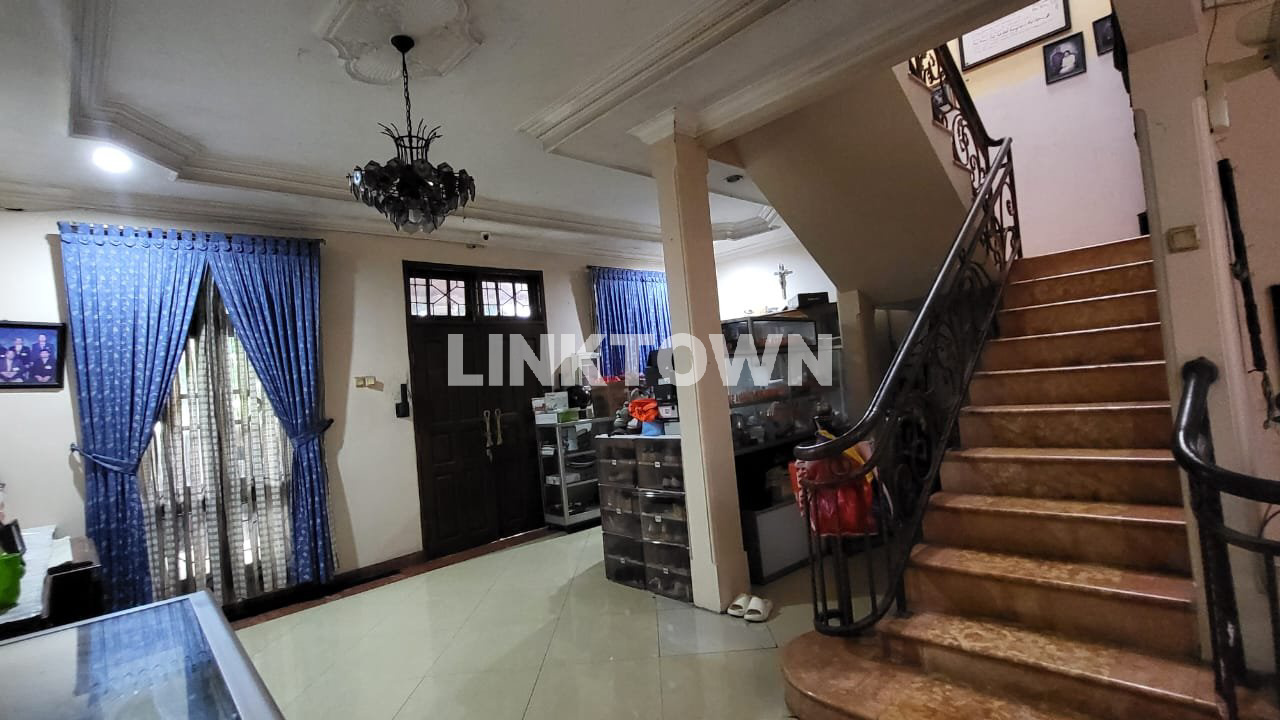 Dijual Rumah 2 Lantai di Kota Bekasi