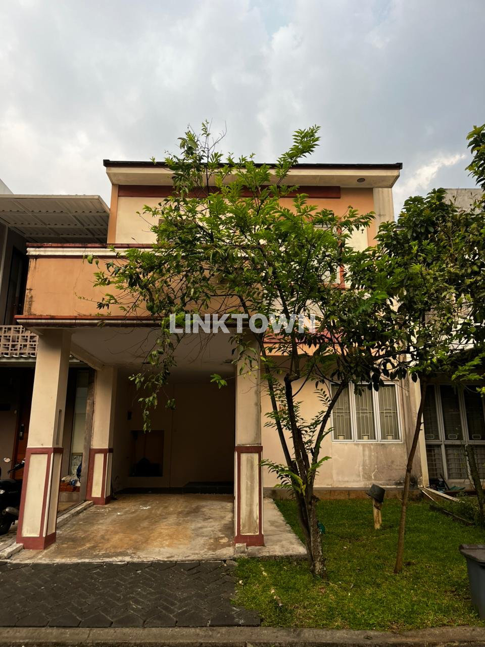 Dijual Rumah di Cluster The Icon New Eastern Cosmo Dijual Rumah di Cluster The Icon New Eastern Cosmo