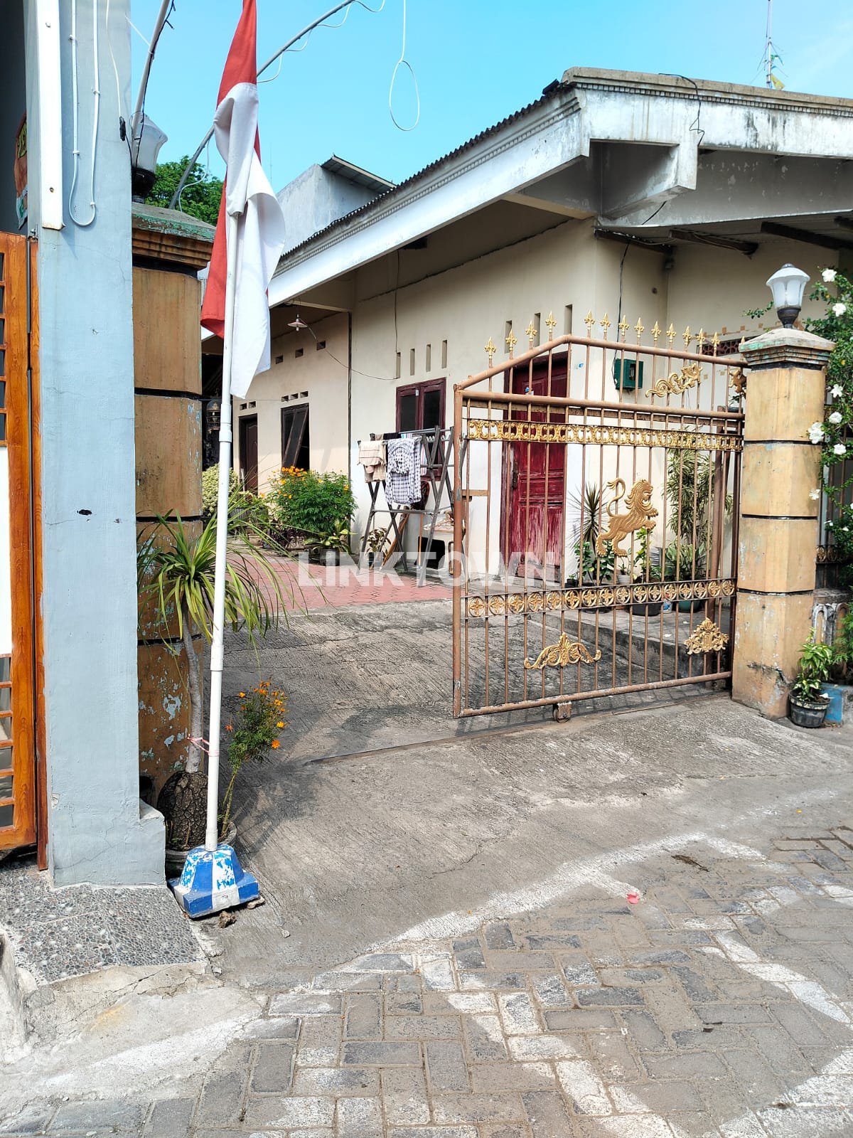 Ruko 2 Lantai Cocok untuk Kantor atau Usaha Lain di Raya Brawijaya Mojokerto