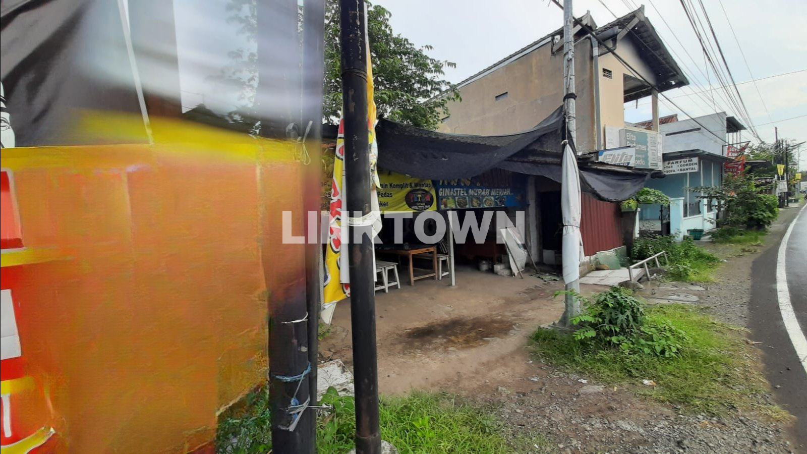 Tanah Lokasi Strategis Pinggir Jalan Raya di Getan Sukoharjo Tanah Lokasi Strategis Pinggir Jalan Raya di Getan Sukoharjo