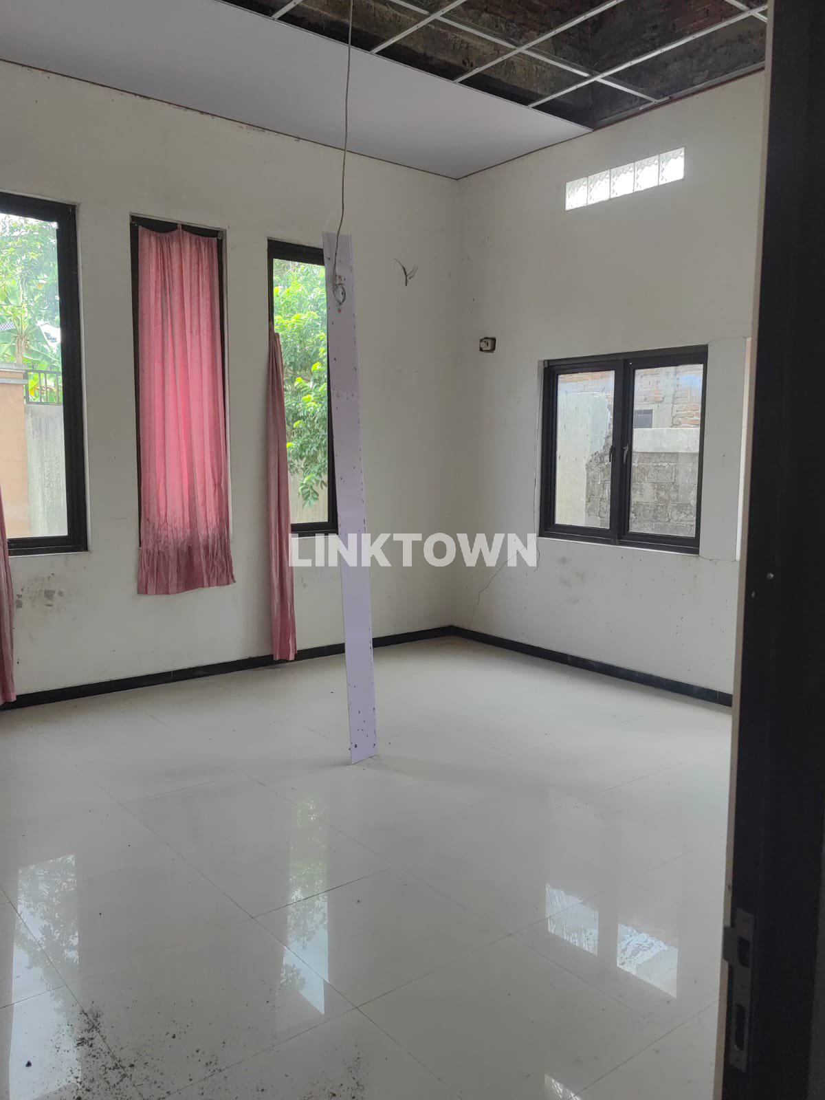 Rumah Siap Huni Dapat Kolam Lele di Rampelan Blotongan Salatiga