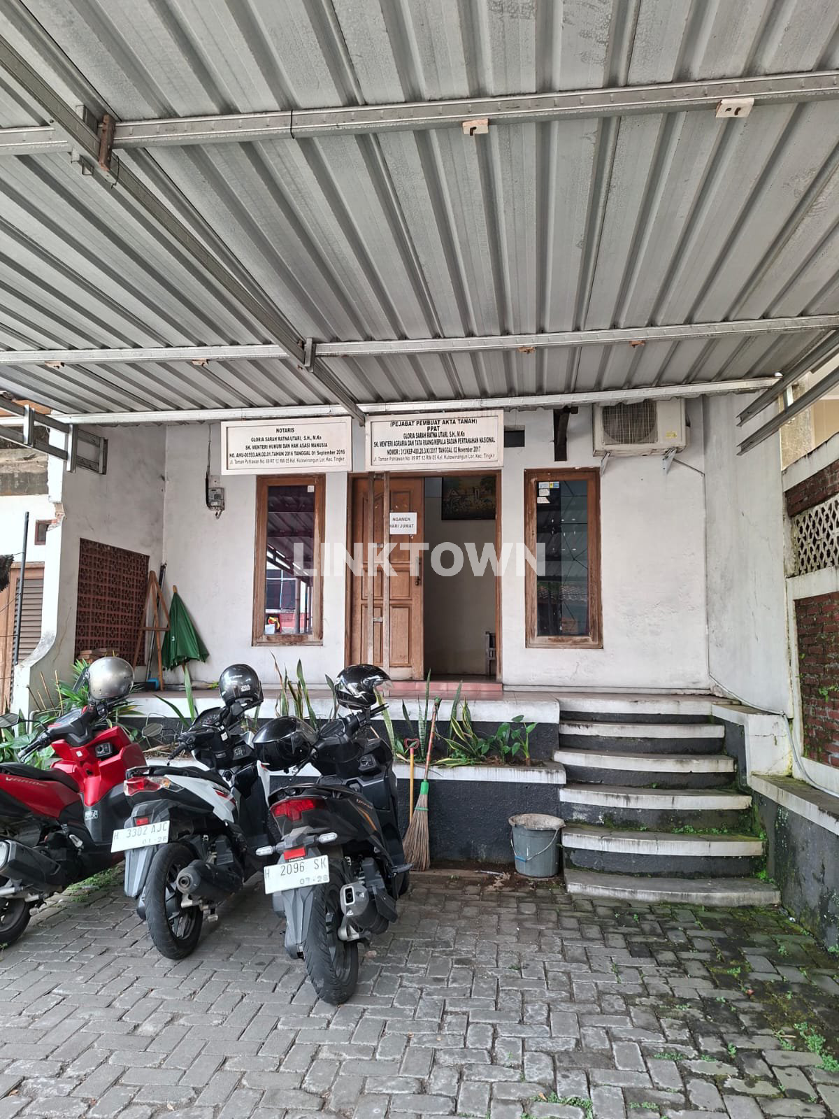 Dijual Rumah Cocok untuk Hunian atau Usaha di Taman Pahlawan Salatiga Dijual Rumah Cocok untuk Hunian atau Usaha di Taman Pahlawan Salatiga