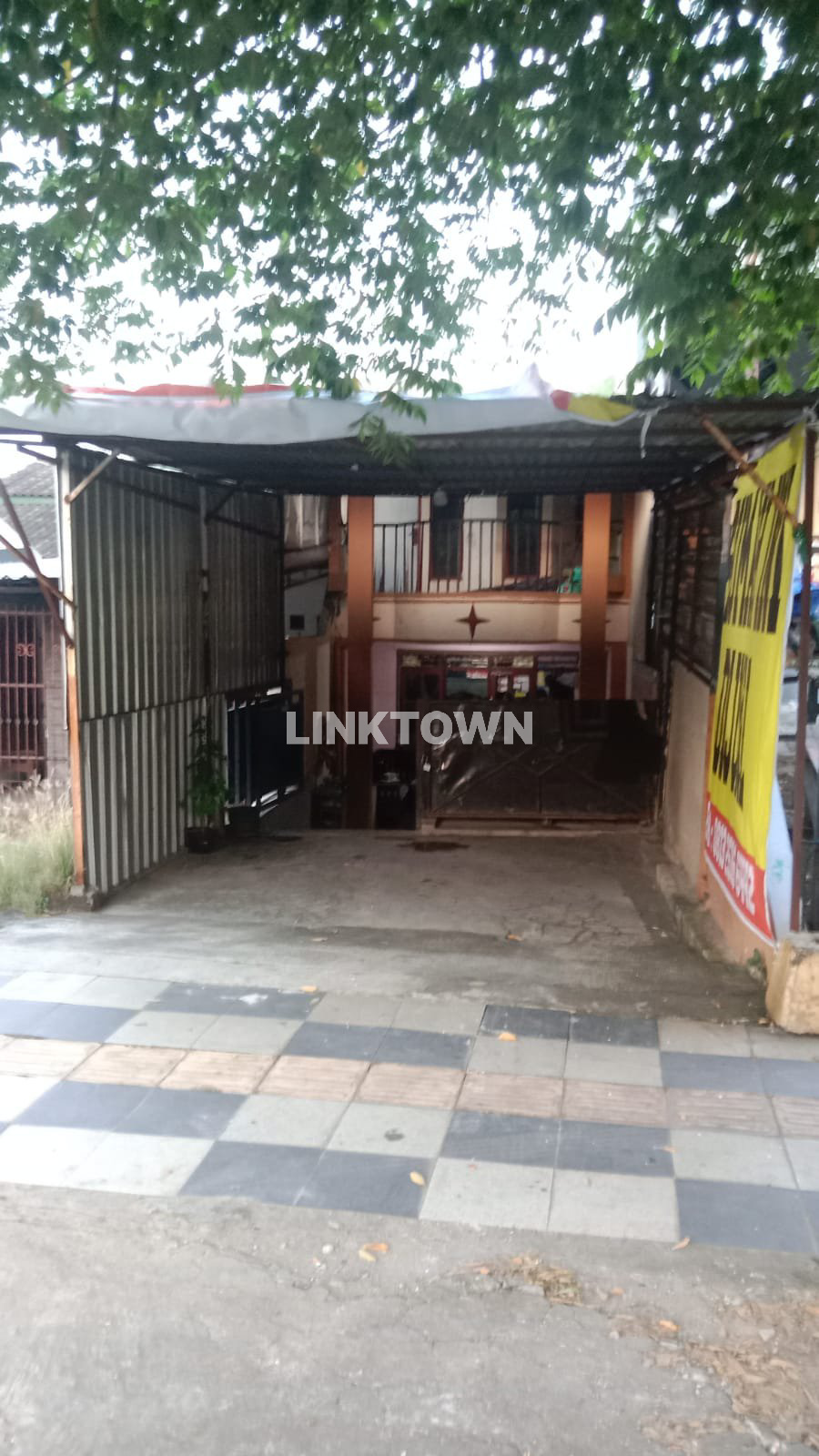 Rumah Cocok untuk Hunian, Kantor atau Usaha Strategis Dekat Bandara di Semarang Barat
